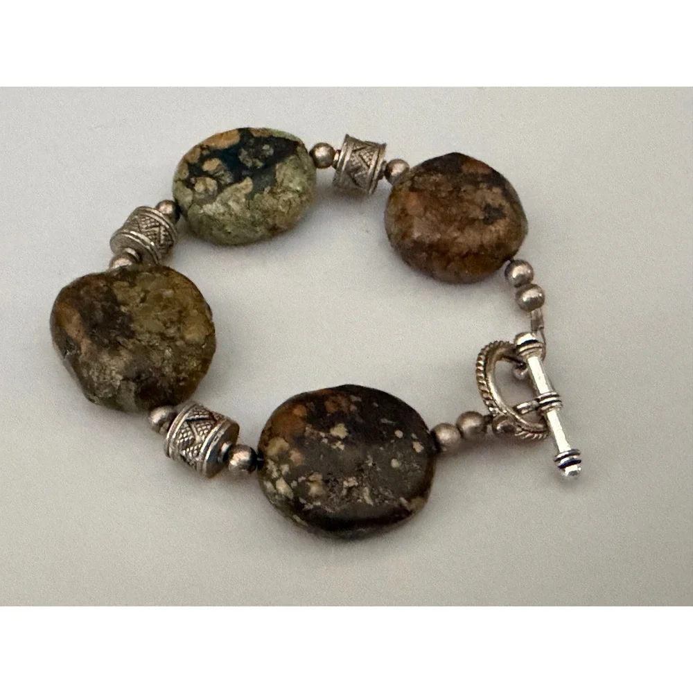Unbranded chunky stone